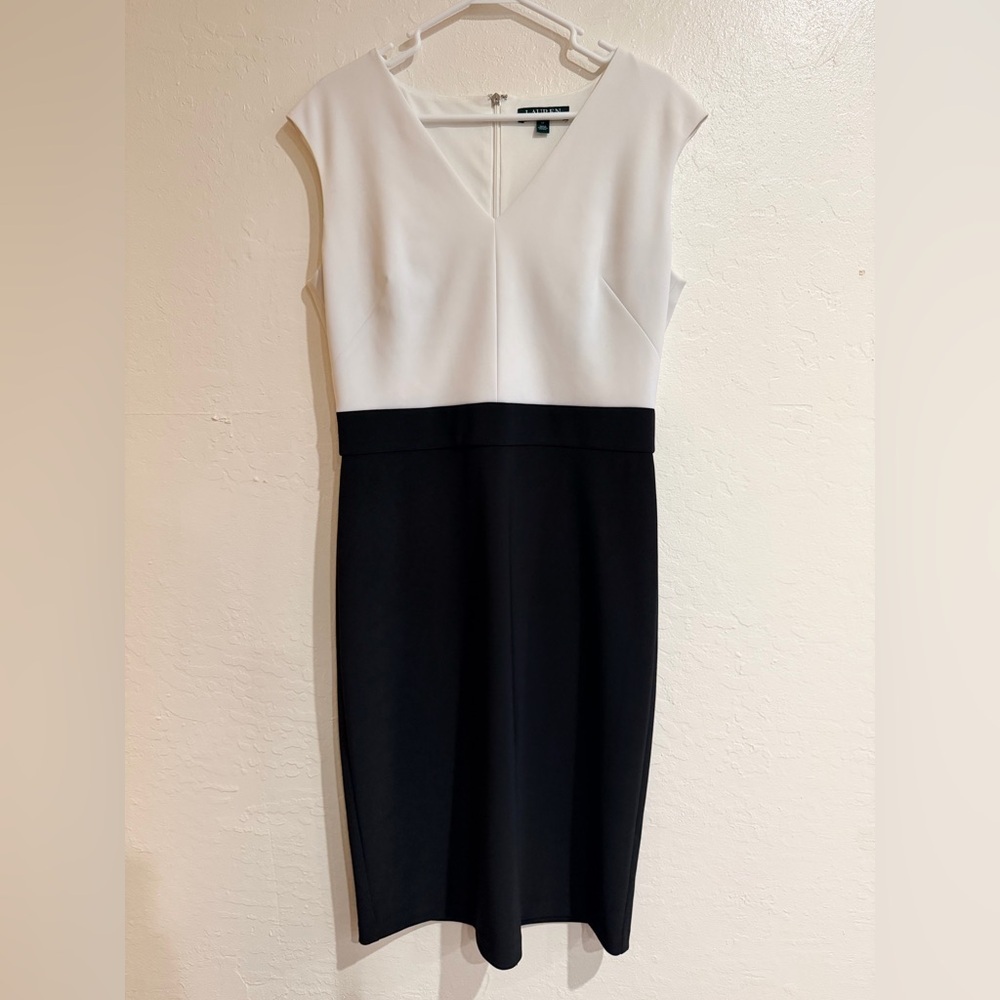 LAUREN Ralph Lauren Black and White Colorblock V-neck Sleeveless Dress size 12